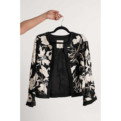 MADDER MUCH Multi-Color Cotton Round Neck Embroidered Top With Pant And Shrug