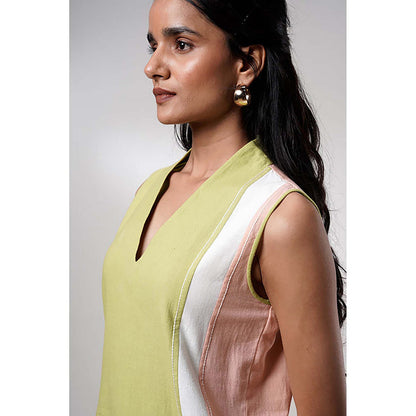 MADDER MUCH Cotton Green V-Neck Solid/Plain Tunic With Pant Co-Ord's