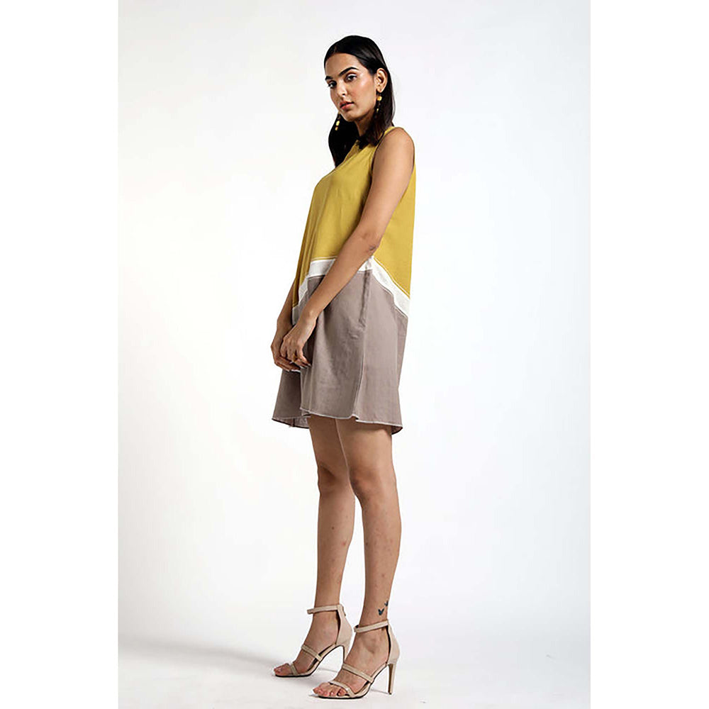 MADDER MUCH Tia - Short Sweet Dress