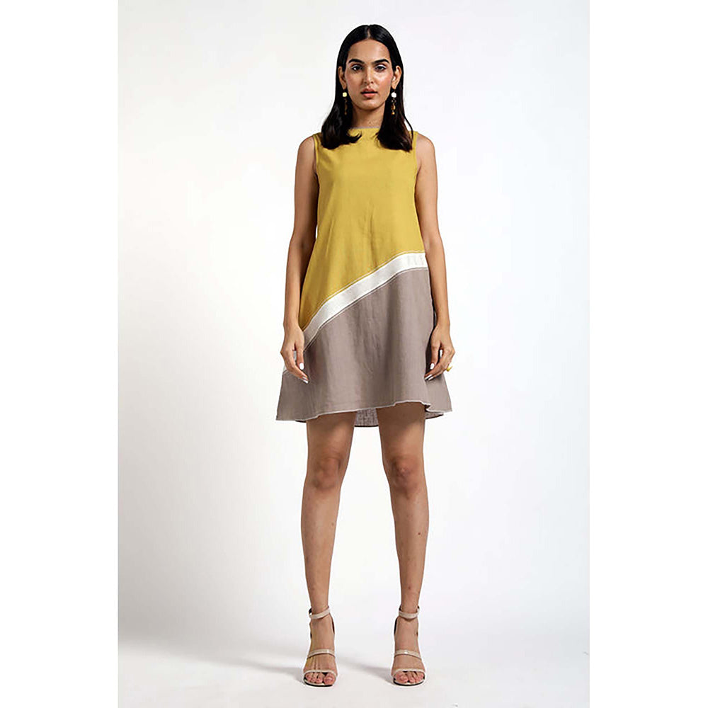 MADDER MUCH Tia - Short Sweet Dress