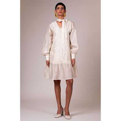 MADDER MUCH Vana - Snowy Short Dress