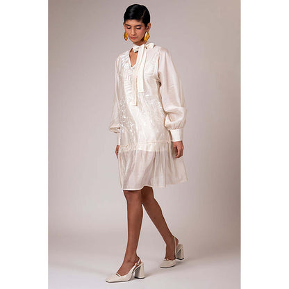 MADDER MUCH Vana - Snowy Short Dress