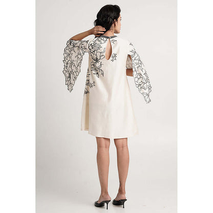 MADDER MUCH Leo - Monochrome Shift Dress