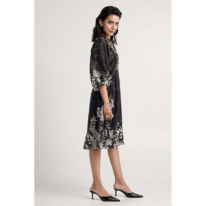 MADDER MUCH Black Cotton Round Neck Floral Knee Length Dress