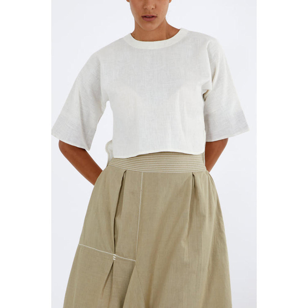 MADDER MUCH White Cotton Solid Plain Crop Top
