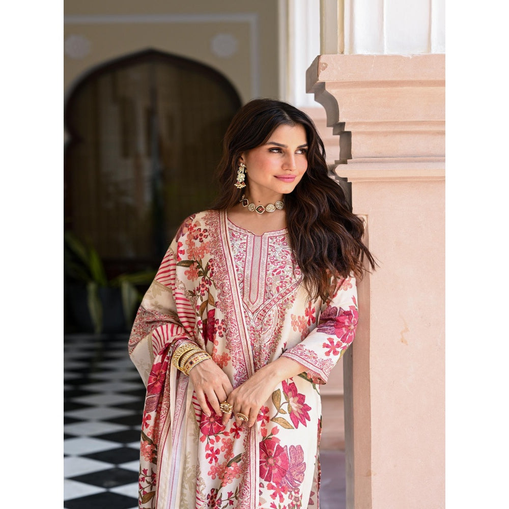 Mahee Jaipur White Floral Thread Embroidery Muslin Kurta With Pant And Dupatta