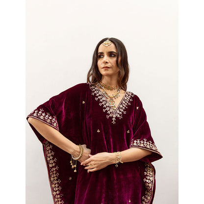 Maison Shefali Ibtida - Velvet Embroidered Kaftan with Pant (Set of 2)