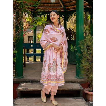 Maison Shefali Mughal Pink Boota Kurta with Pant and Dupatta (Set of 3)
