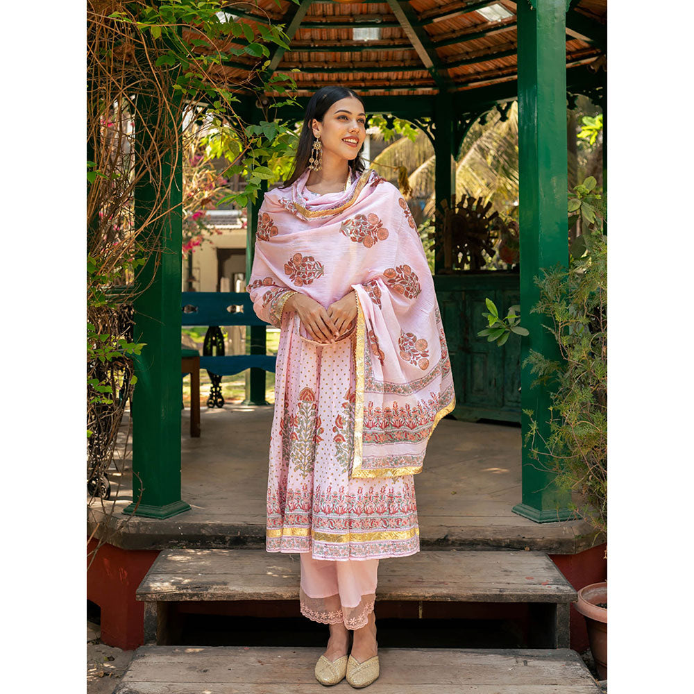 Maison Shefali Mughal Pink Boota Kurta with Pant and Dupatta (Set of 3)