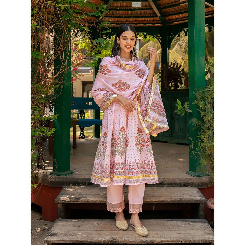 Maison Shefali Mughal Pink Boota Kurta with Pant and Dupatta (Set of 3)