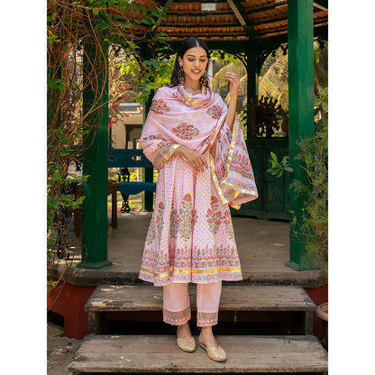 Maison Shefali Mughal Pink Boota Kurta with Pant and Dupatta (Set of 3)
