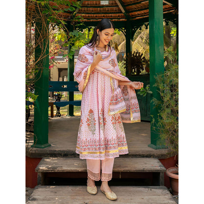 Maison Shefali Mughal Pink Boota Kurta with Pant and Dupatta (Set of 3)