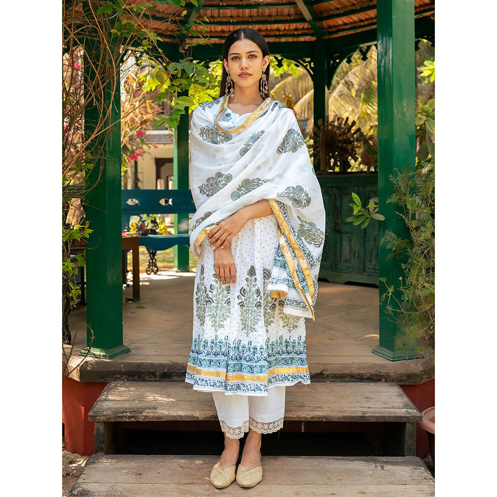 Maison Shefali Mughal White Boota Kurta with Pant and Dupatta (Set of 3)