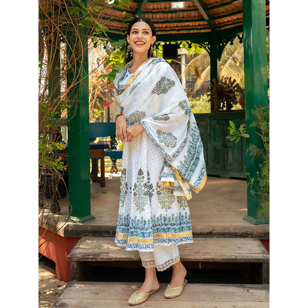 Maison Shefali Mughal White Boota Kurta with Pant and Dupatta (Set of 3)