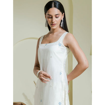 Maive White Blue Hand Embroidered Kurta Pant with Dupatta (Set of 3)