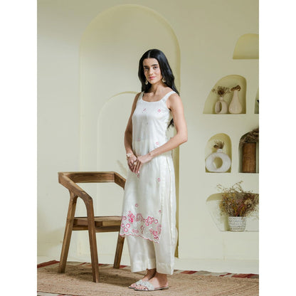 Maive White Pink Hand Embroidered Kurta Pant with Dupatta (Set of 3)