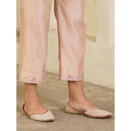 Maive Mauve Hand Embroidered Chanderi Kurta with Pant and Dupatta (Set of 3)