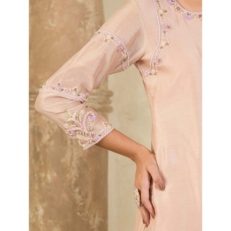 Maive Mauve Hand Embroidered Chanderi Kurta with Pant and Dupatta (Set of 3)