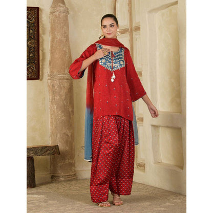Maive Maroon Hand Embroidery Farsi Kurta with Salwar and Dupatta (Set of 3)