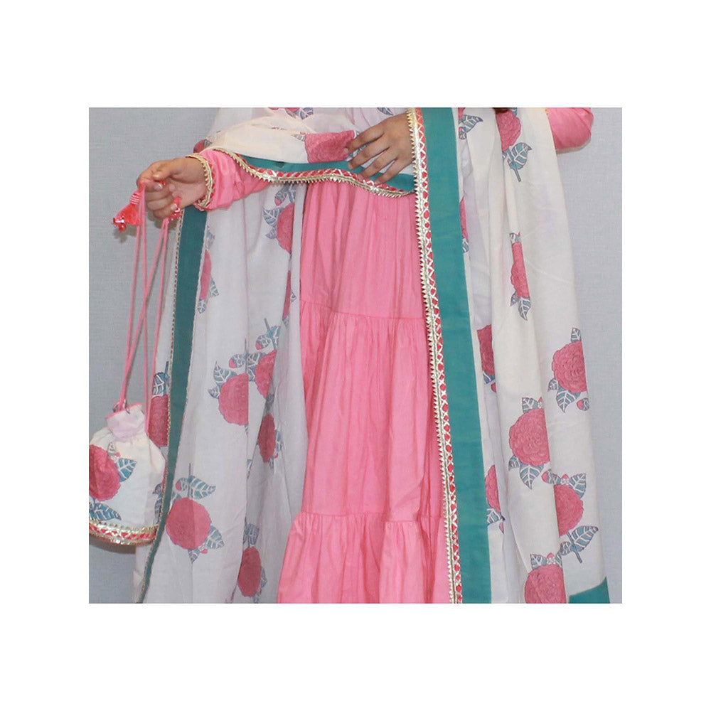 MALIKA GUPTA Abeera Floral Print Anarkali with Pant and Dupatta Potli (Set of 4)