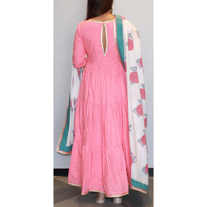 MALIKA GUPTA Abeera Floral Print Anarkali with Pant and Dupatta Potli (Set of 4)