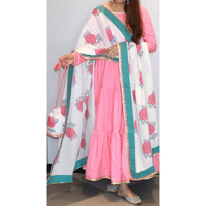 MALIKA GUPTA Abeera Floral Print Anarkali with Pant and Dupatta Potli (Set of 4)