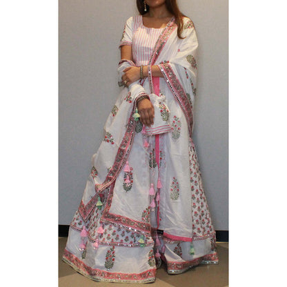 MALIKA GUPTA Alveera Floral Print Lehenga with Blouse and Dupatta Potli (Set of 4)