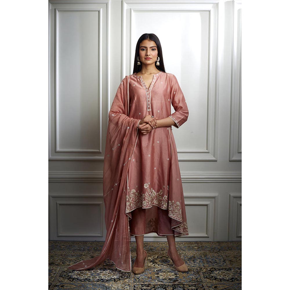 MANDIRA WIRK Women Chanderi Pink Kurta with Pant and Dupatta