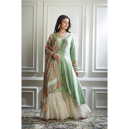 MANDIRA WIRK Women Chanderi Green Kurta with Palazzo