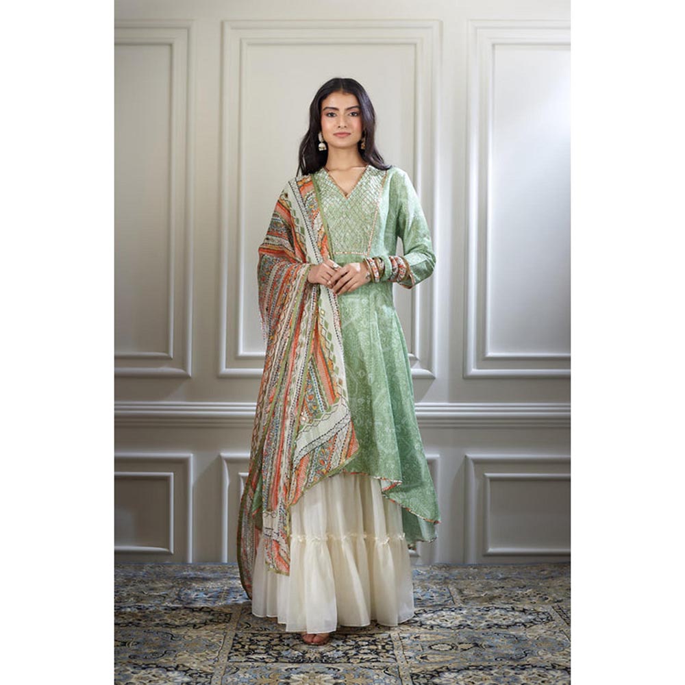 MANDIRA WIRK Women Chanderi Green Kurta with Palazzo