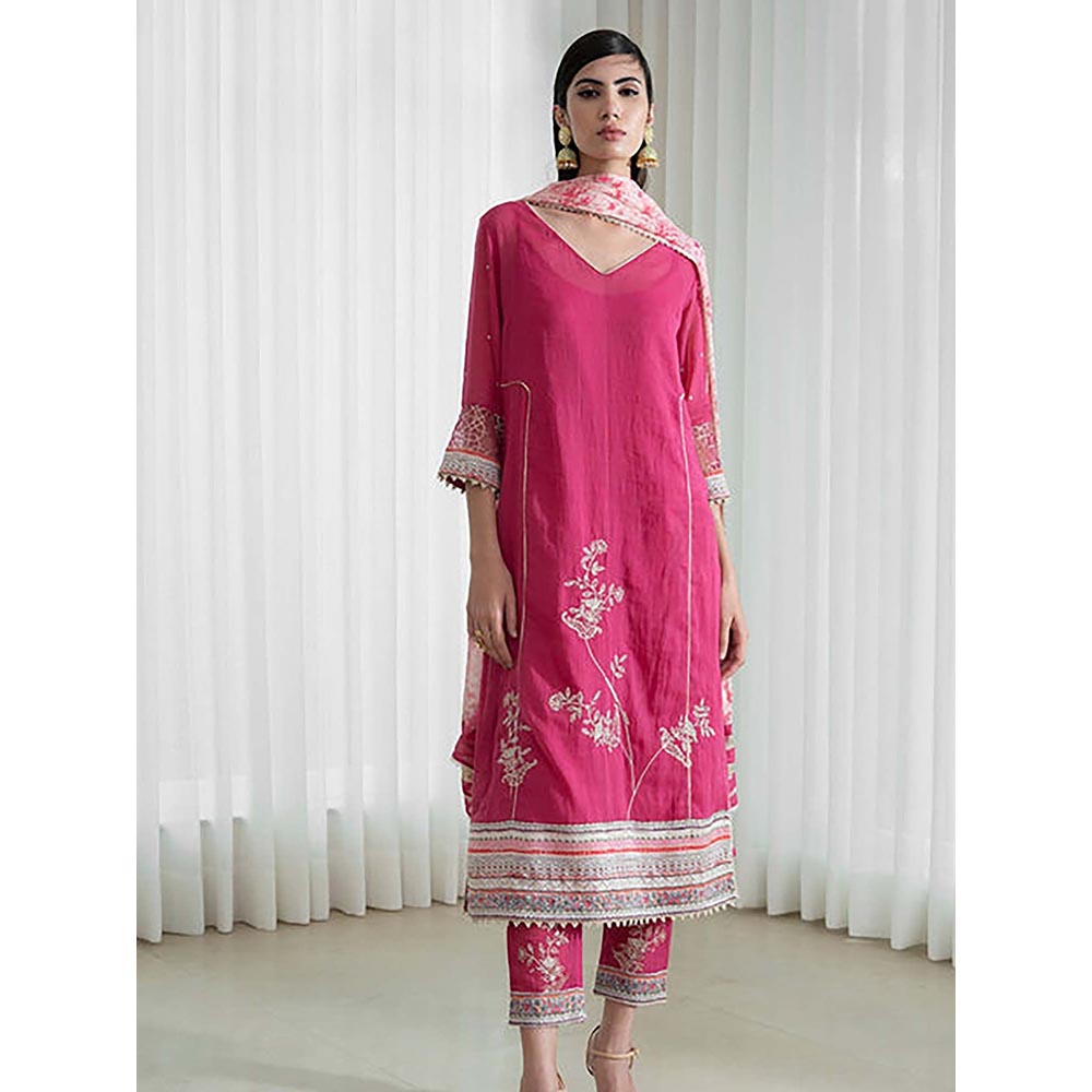 MANDIRA WIRK Women Chanderi Pink Kurta with Pant and Dupatta