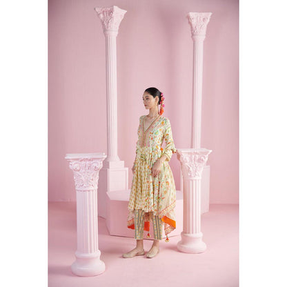 MANDIRA WIRK Women Chanderi Yellow Kurta with Pant and Dupatta