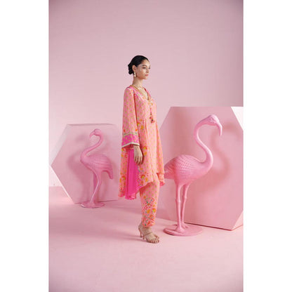 MANDIRA WIRK Women Crepe Peach Kurta with Pant