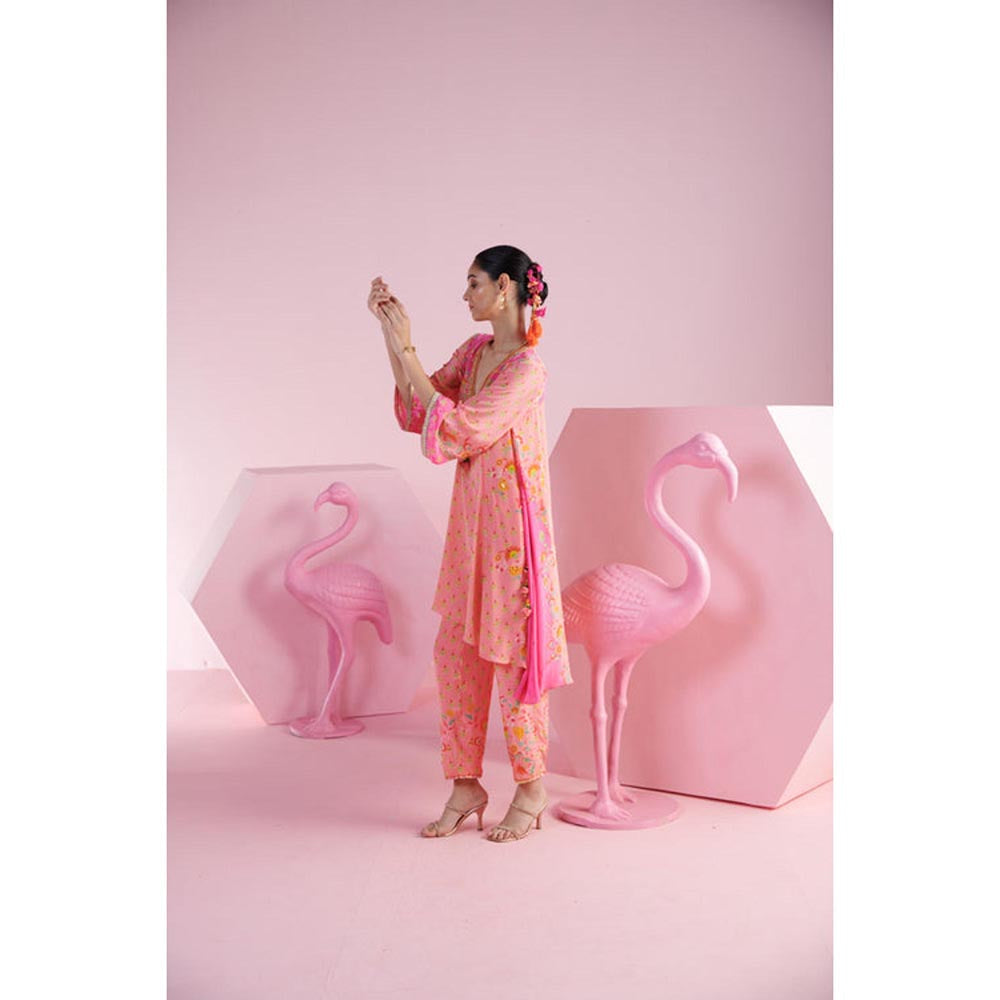 MANDIRA WIRK Women Crepe Peach Kurta with Pant