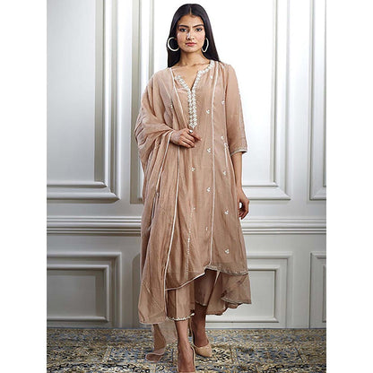 MANDIRA WIRK Women Chanderi Beige Kurta with Pant and Dupatta