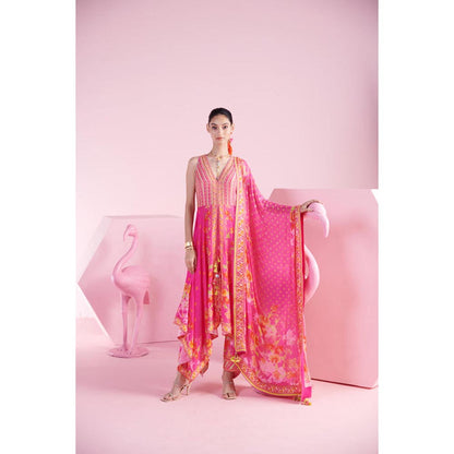 MANDIRA WIRK Women Chanderi Pink Kurta with Pant and Dupatta