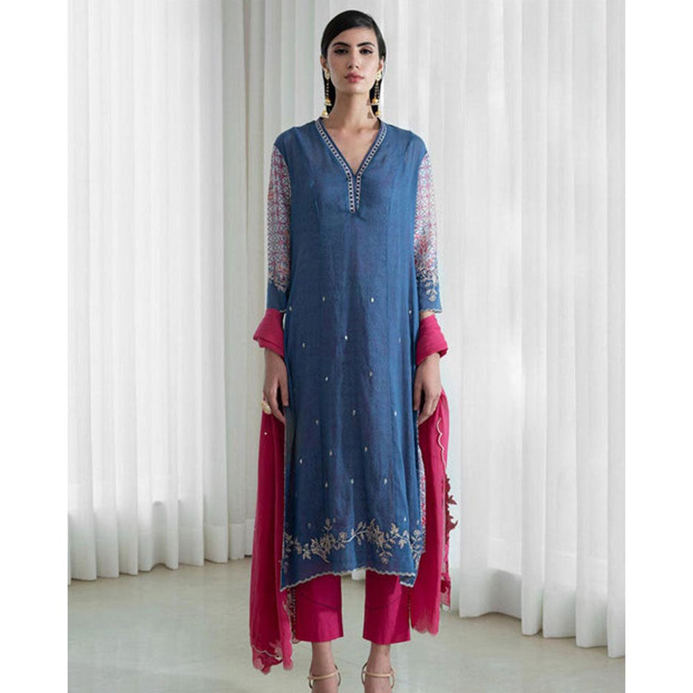MANDIRA WIRK Women Chanderi Blue Kurta with Pant and Dupatta