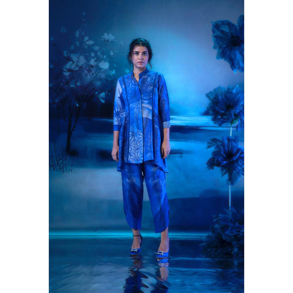 MANDIRA WIRK Women Chanderi Indigo Tunic with Pant