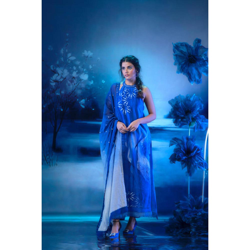 MANDIRA WIRK Women Chanderi Blue Kurta with Pant and Dupatta