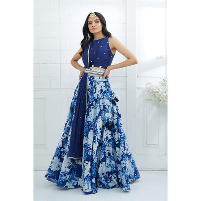 MANDIRA WIRK Blue Embroidered Printed Lehenga Blouse With Dupatta