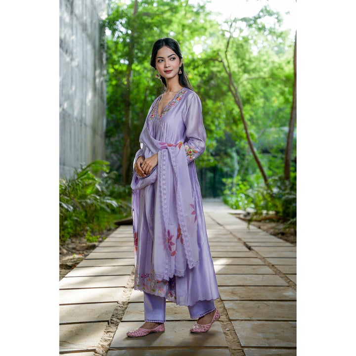 Mangalmay By Aastha Serene Purple Hand Embroidered Kurta with Pants & Dupatta (Set of 3)