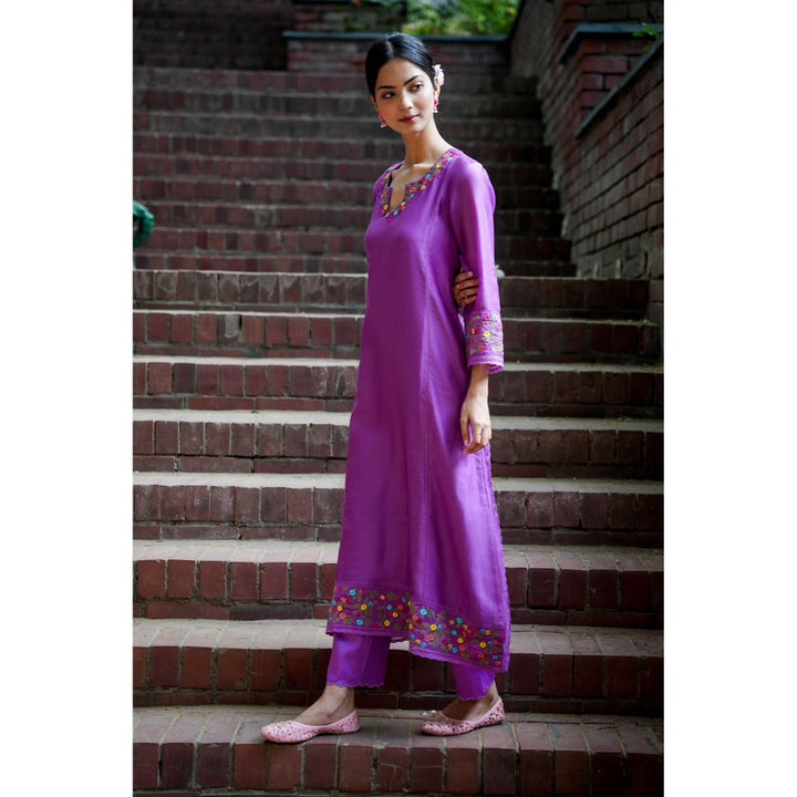 Mangalmay By Aastha Purple Ensemble Embroidered Kurta with Pants & Dupatta (Set of 3)