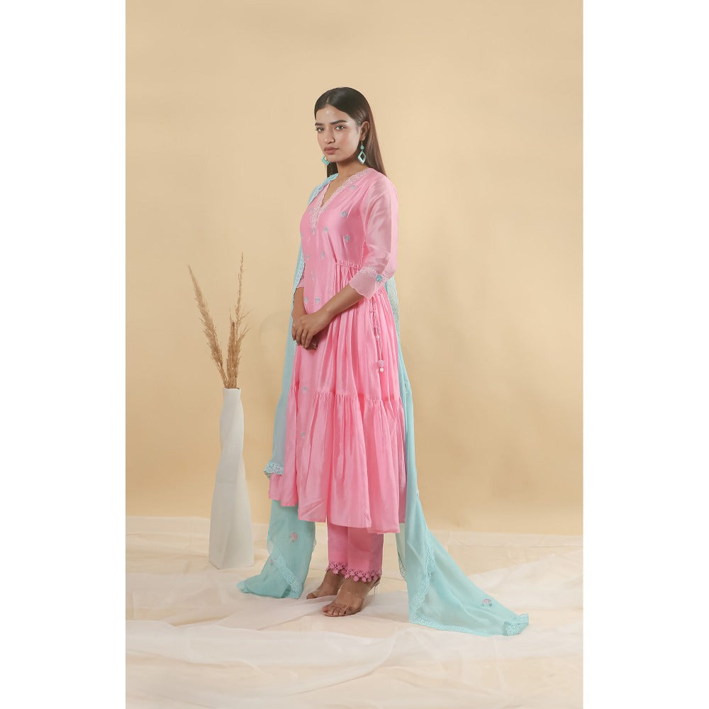 Mangalmay By Aastha Pink Gulab Kulfi Kurta with Pants & Dupatta (Set of 3)