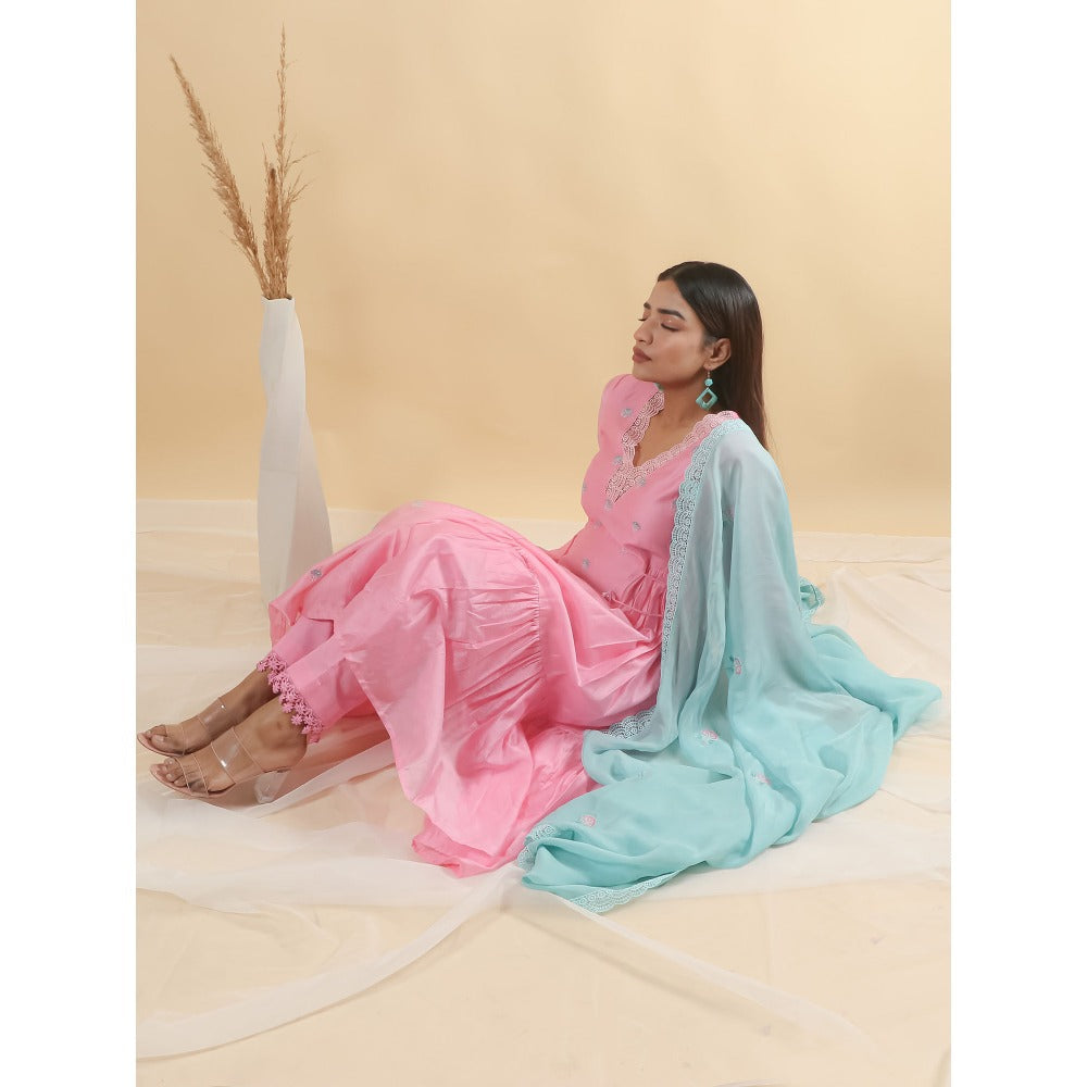 Mangalmay By Aastha Pink Gulab Kulfi Kurta with Pants & Dupatta (Set of 3)