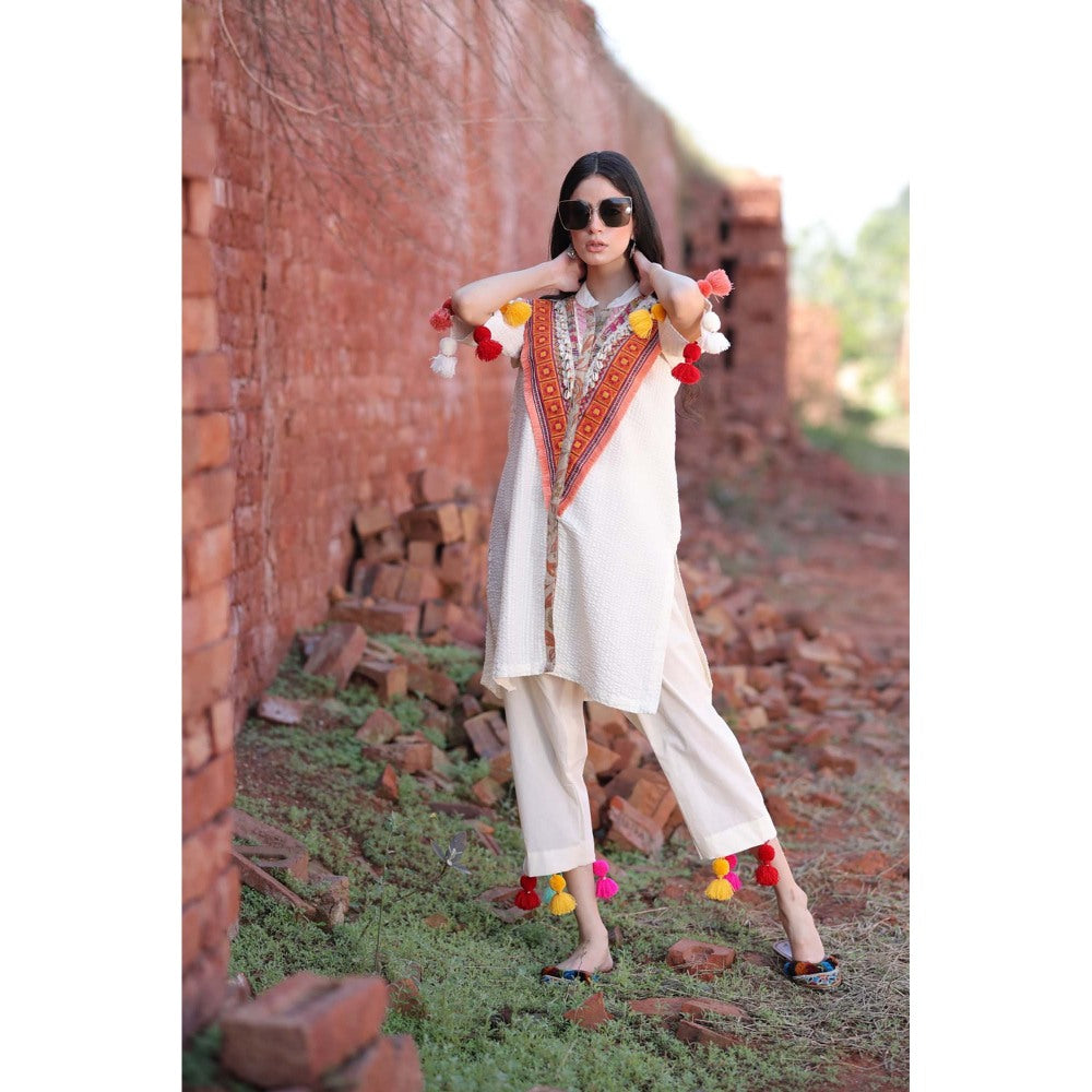 Mani Dua Khanna Embroidered Ivory Kurta with Pant (Set of 2)