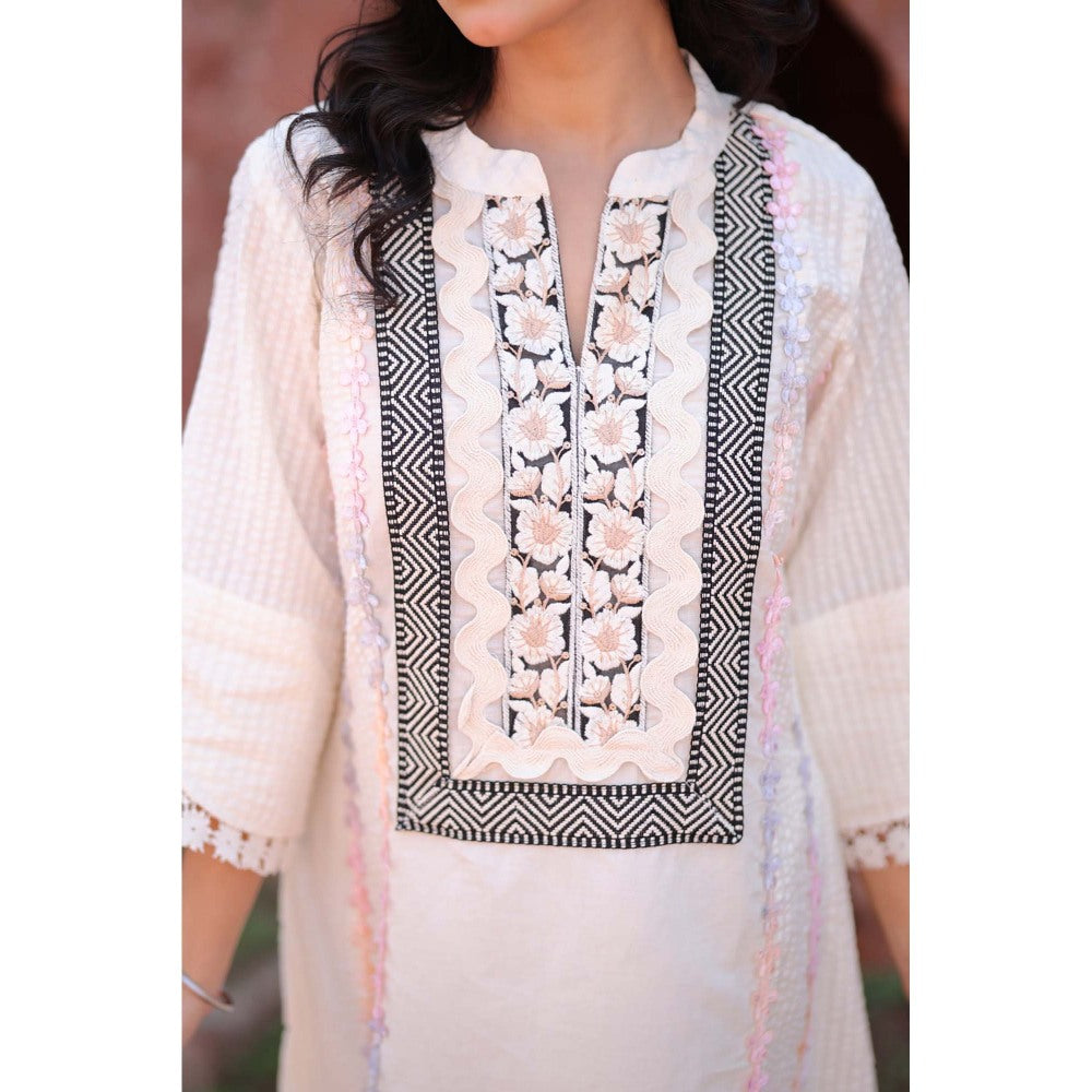 Mani Dua Khanna Ivory Thread Kurta with Pant (Set of 2)