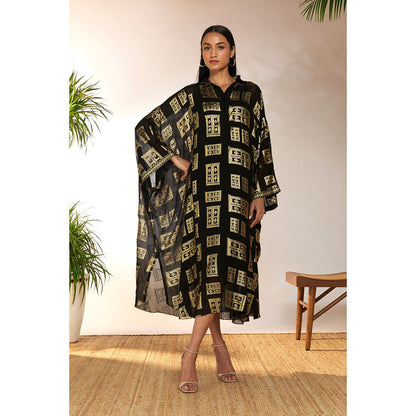 Masaba Black Open Doors Foil Collar Kaftan with Slip (Set of 2)