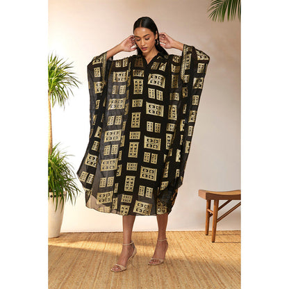Masaba Black Open Doors Foil Collar Kaftan with Slip (Set of 2)