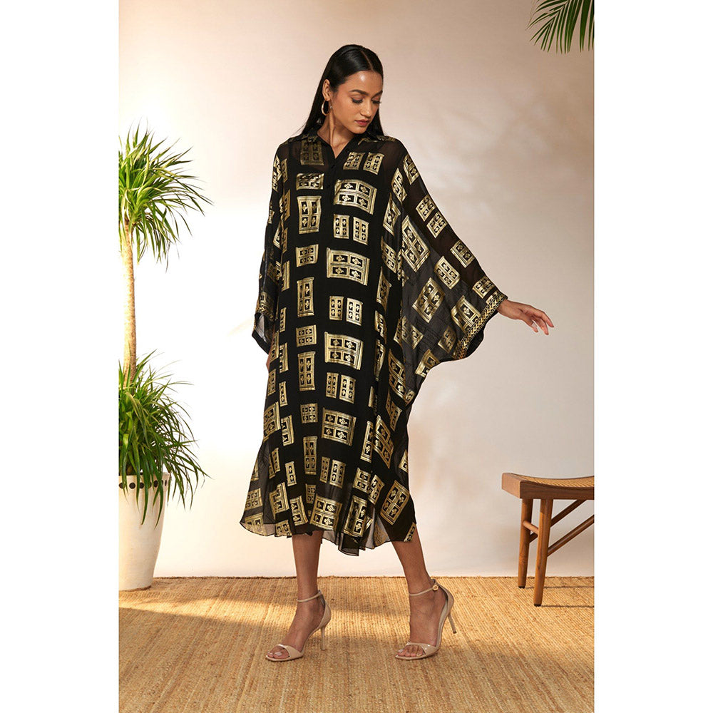 Masaba Black Open Doors Foil Collar Kaftan with Slip (Set of 2)