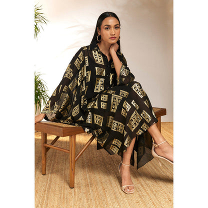 Masaba Black Open Doors Foil Collar Kaftan with Slip (Set of 2)